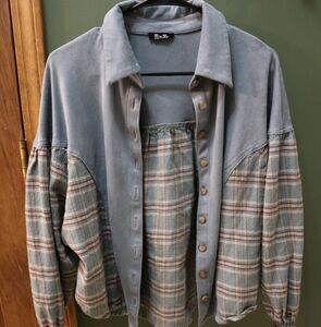 Miss Me Womens Medium Blue and Plaid Button-Up Shirt